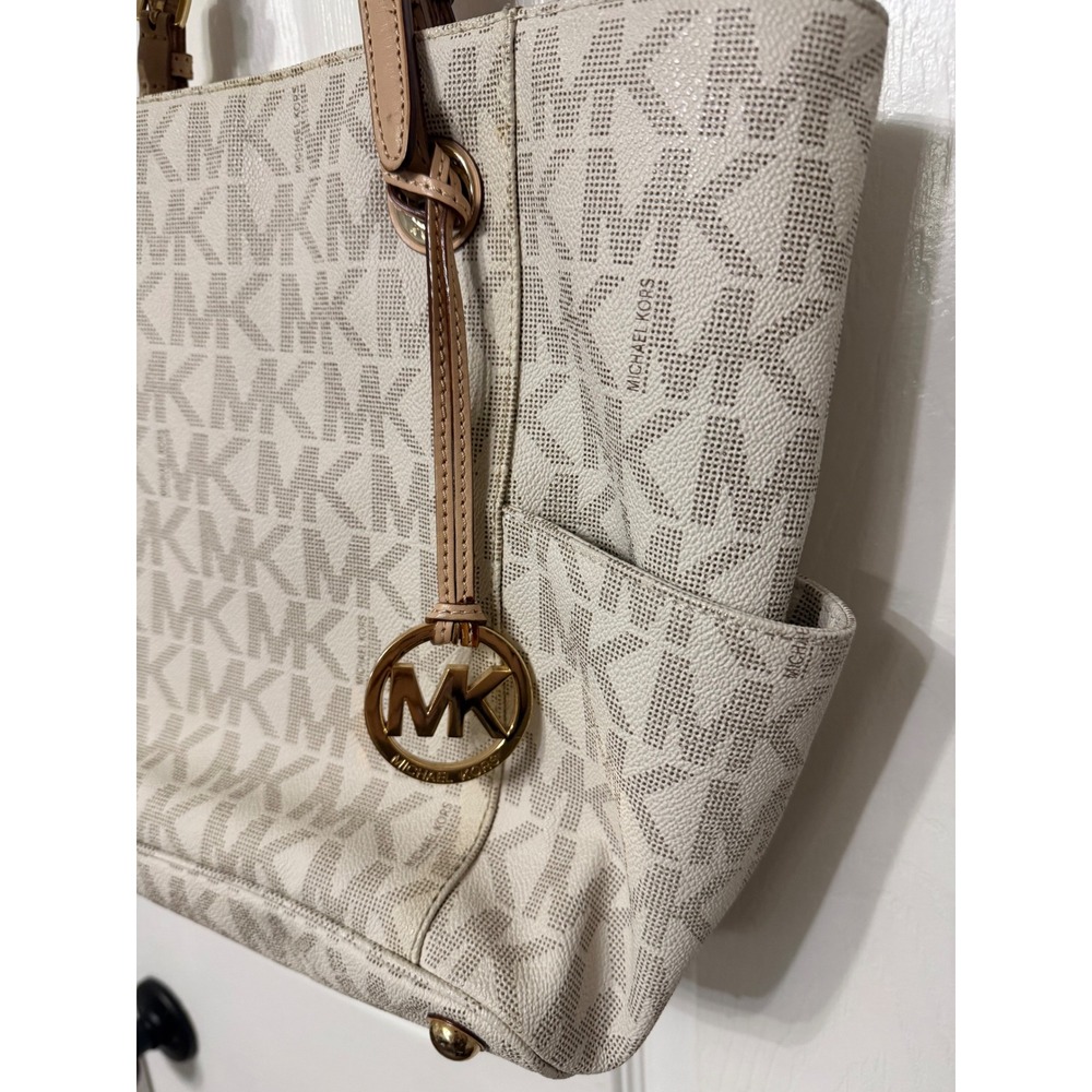 Michael Kors Jet Set Travel Tote‎ Bag Vanilla Signature Monogram Medium Gold HW - Picture 3 of 11